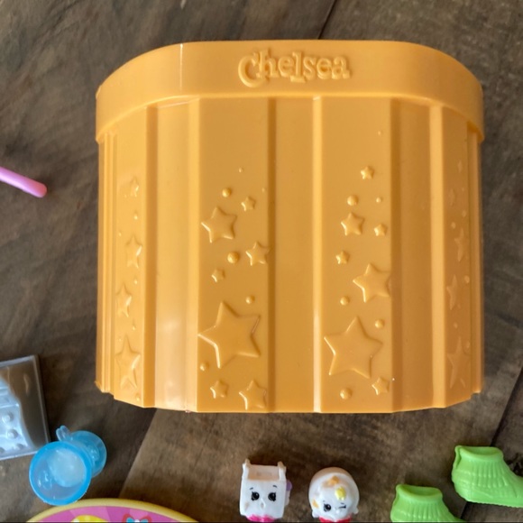 Chelsea Barbie Amusement Park Toy Play Set & more - Picture 13 of 16